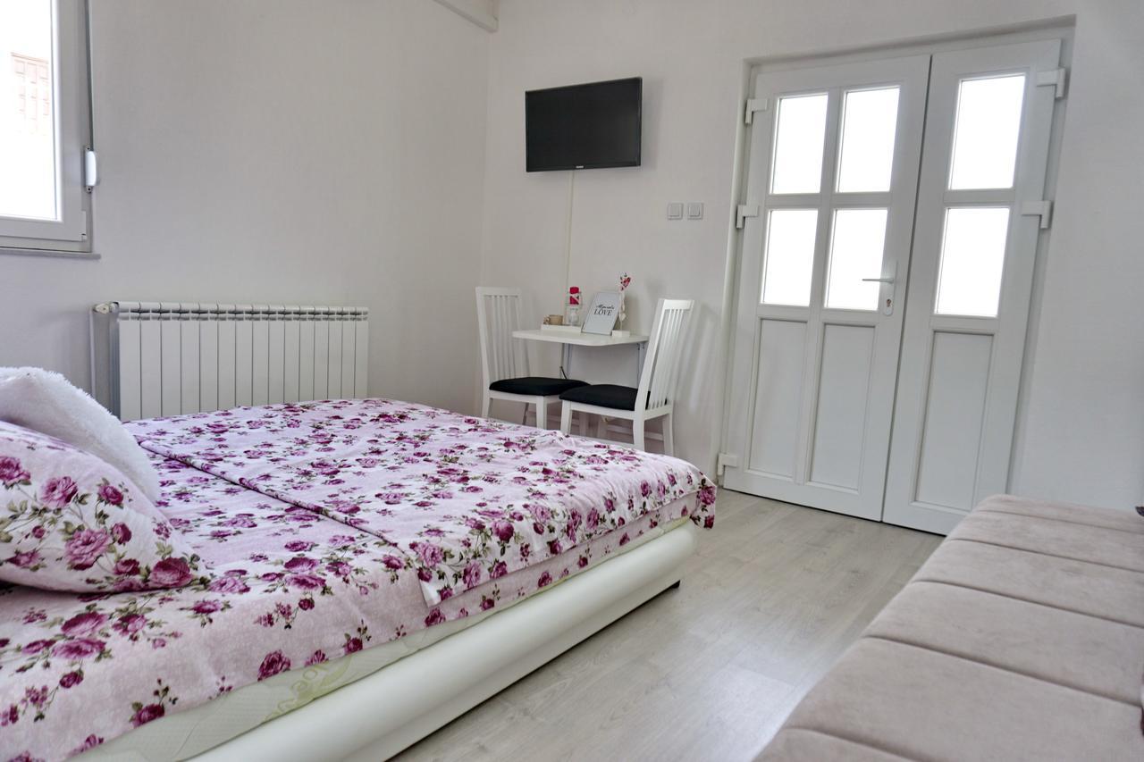 Apartmani Ogi Trebinje Buitenkant foto